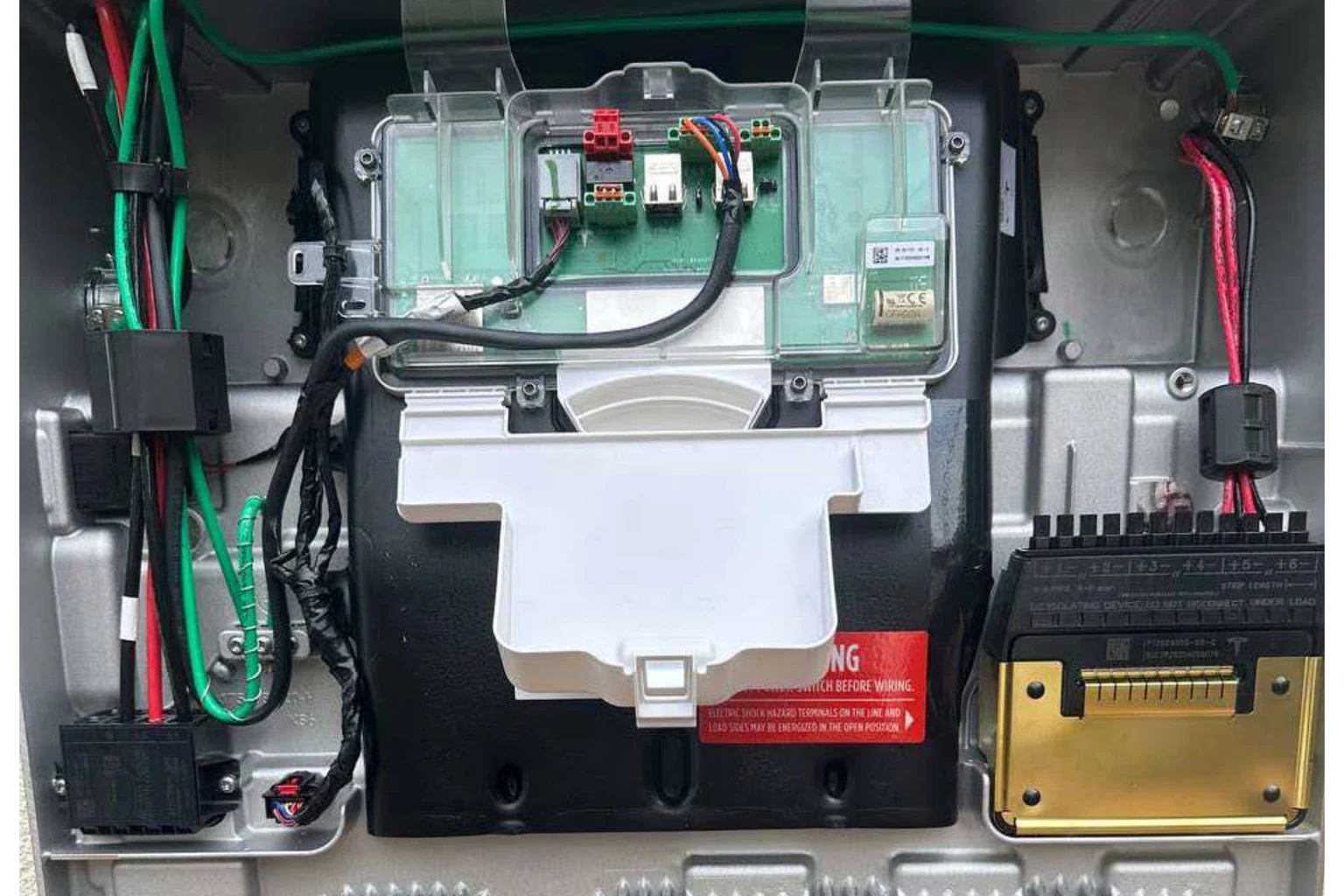 Inverter and wiring, a Green Conception project
